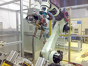 Robot welding line